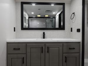 Pinnacle 38FBRK Photo