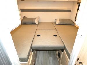 Four Winds Sprinter 24LV Photo