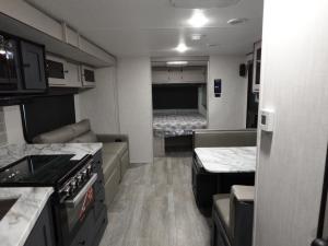 Apex Ultra-Lite 300BHS Photo