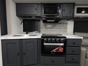 Apex Ultra-Lite 300BHS Photo