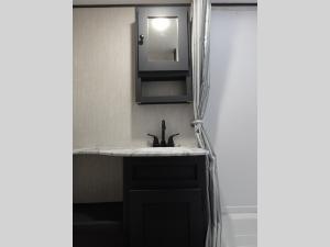 Apex Ultra-Lite 300BHS Photo
