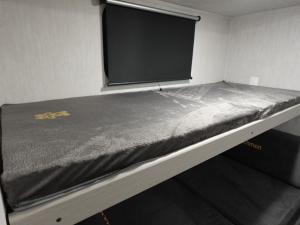 Apex Ultra-Lite 300BHS Photo