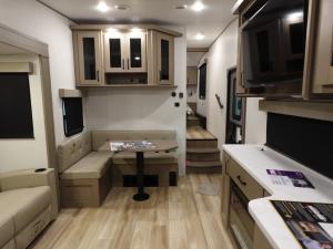 Reflection 150 Series 270BN Photo