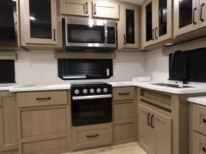 Reflection 150 Series 270BN Photo