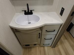 Reflection 150 Series 270BN Photo