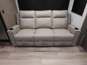 Reflection 150 Series 270BN Photo