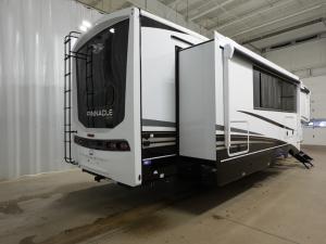 Pinnacle 38FBRK Photo