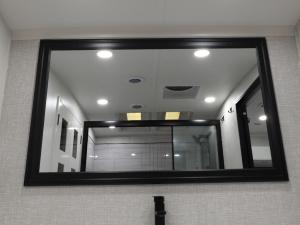 Pinnacle 38FBRK Photo