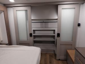 Paradigm 310RL Photo