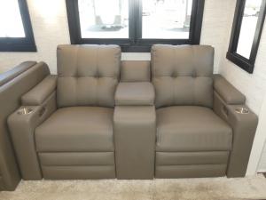 Accolade 37M Photo