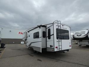 Cougar Half-Ton 27SGS Photo