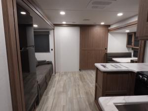 Delta 321BH Photo
