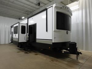 Hampton 388FKL Photo