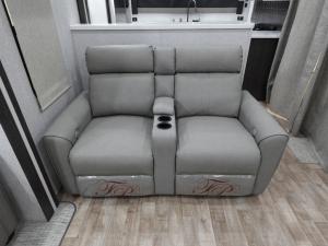 Hampton 388FKL Photo