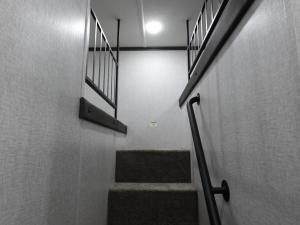 Hampton 388FKL Photo