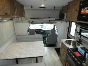 Cross Trail XL 23XG Ford E-350 Photo