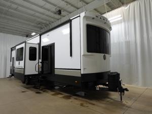 Hampton 388FKL Photo