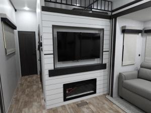 Hampton 388FKL Photo