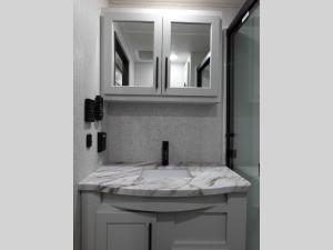 Hampton 388FKL Photo