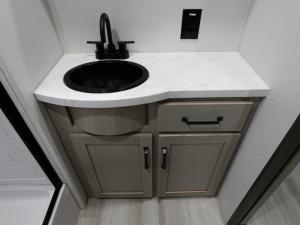 Momentum MAV 27MAV Photo