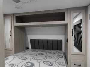 Momentum MAV 27MAV Photo