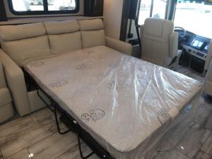 Discovery LXE 44B Photo