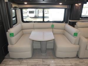 Discovery LXE 44B Photo