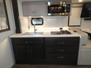 Riviera 39BH Photo