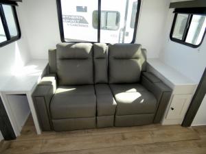 Northern Spirit Ultra Lite 1943RB Photo