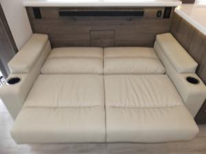 Accolade XL 37M Photo