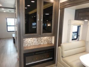 Accolade XL 37M Photo