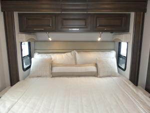 Accolade XL 37M Photo