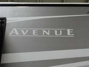 Avenue 32RLS Photo