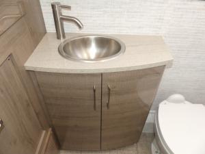 Qwest 24R Photo