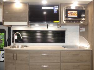 Qwest 24R Photo