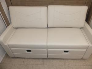 Qwest 24R Photo