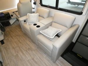 Palazzo GT 33.6 Photo