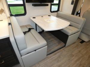 Palazzo GT 33.6 Photo