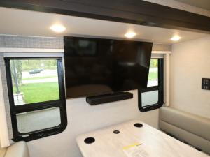 Palazzo GT 33.6 Photo