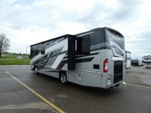 Palazzo GT 33.6 Photo