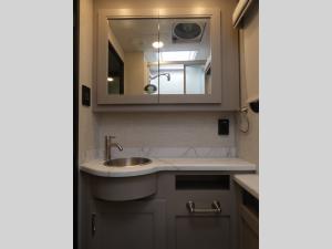 Riviera 39BH Photo