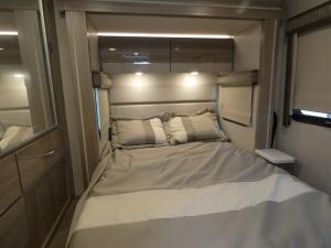 Tiburon Sprinter 24RW Photo