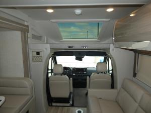 Tiburon Sprinter 24RW Photo