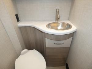 Tiburon Sprinter 24RW Photo