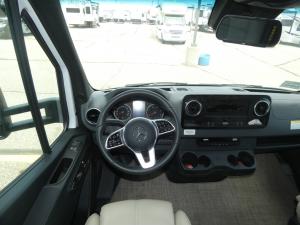 Tiburon Sprinter 24RW Photo