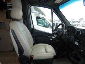 Tiburon Sprinter 24RW Photo