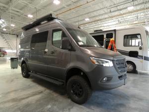 Storyteller Overland DARKMODE OG Photo