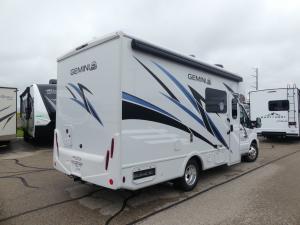 Gemini AWD 23TW Photo