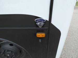 Pursuit 31ES Photo