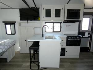 Northern Spirit Ultra Lite 1943RB Photo